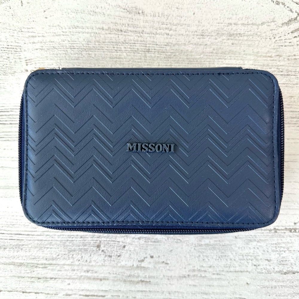 MISSONI x DELTA Faux Leather Soft Shell Toiletries Case Navy Blue Chevron Travel